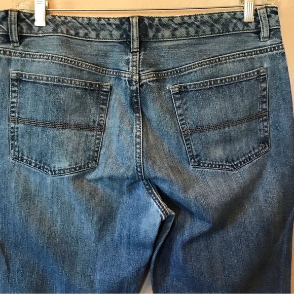 Van Heusen Classic Fit Blue Jeans Size 34 x 32 - Picture 10 of 15